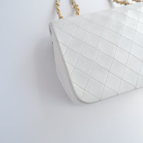 Authentic Preowned Vintage Chanel White Single Flap Bag - GHW - Picture 8 of 16